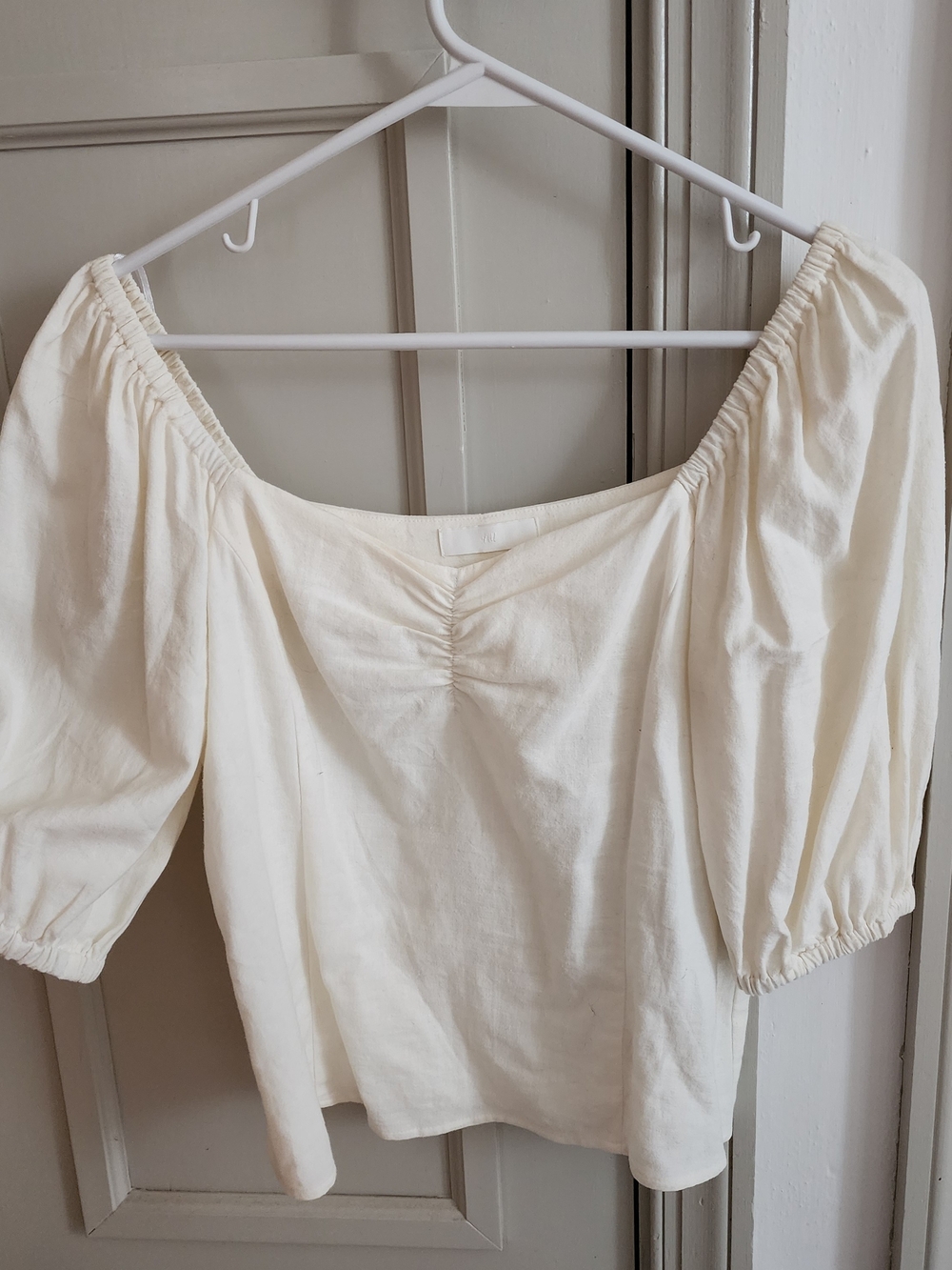 H&M Cream Linen Puff Sleeve Top